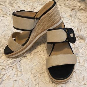 Jack Rogers Callie Buckle Wedge Size 5.